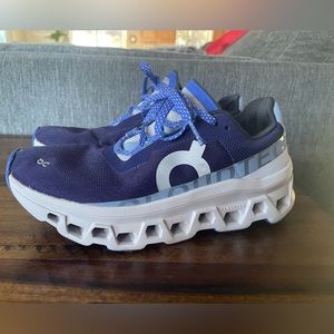 On Cloudmonster women’s 7